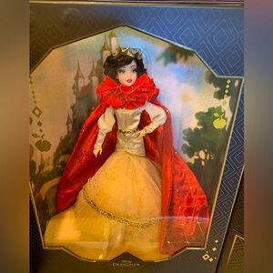 Disney Designer Collection Snow White Limited Edition Ultimate Princess Doll